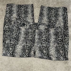 SOHO Apparel Ltd. Snake Print Wide Leg Crop Pants